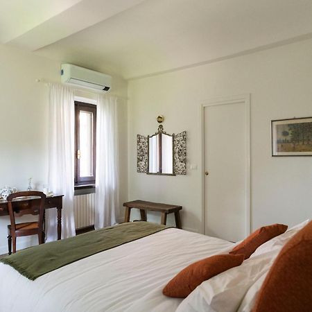 Braja Villa Sommariva del Bosco Luaran gambar
