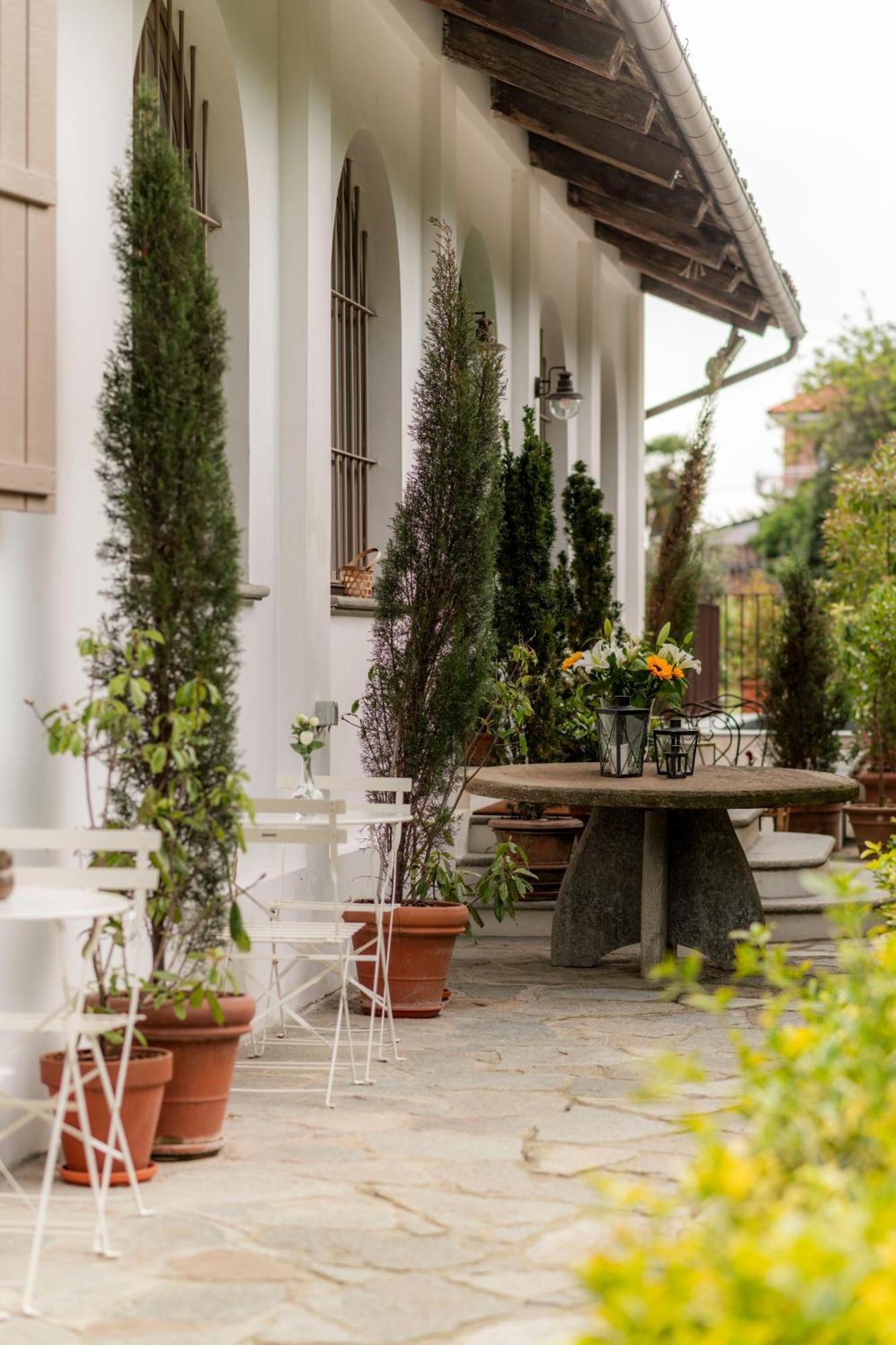 Braja Villa Sommariva del Bosco Luaran gambar