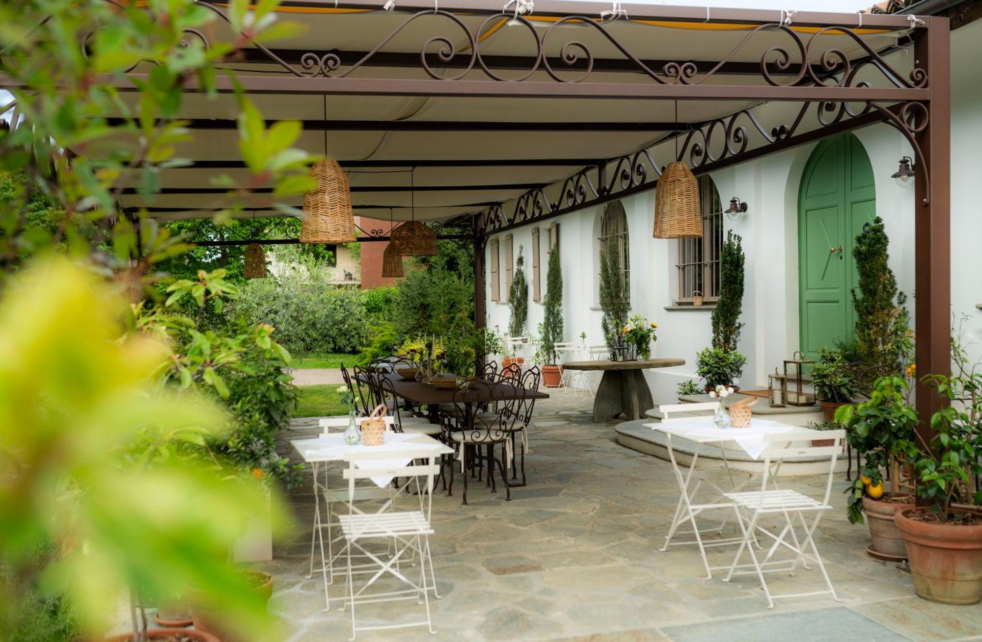 Braja Villa Sommariva del Bosco Luaran gambar