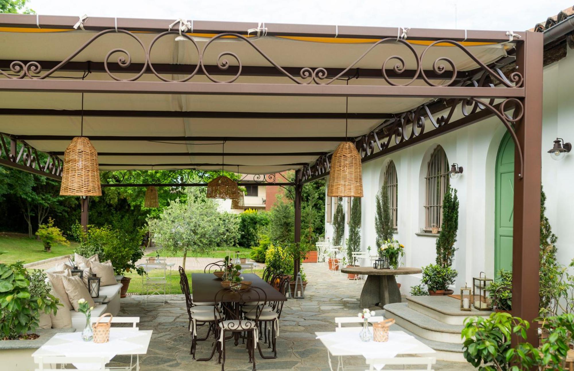 Braja Villa Sommariva del Bosco Luaran gambar